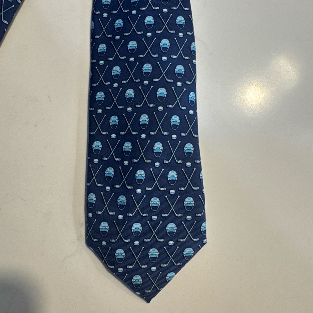 Vineyard Vines Hockey Silk Tie
